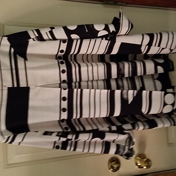 Chico's Black and White Swing Jacket - Picture 3 of 3